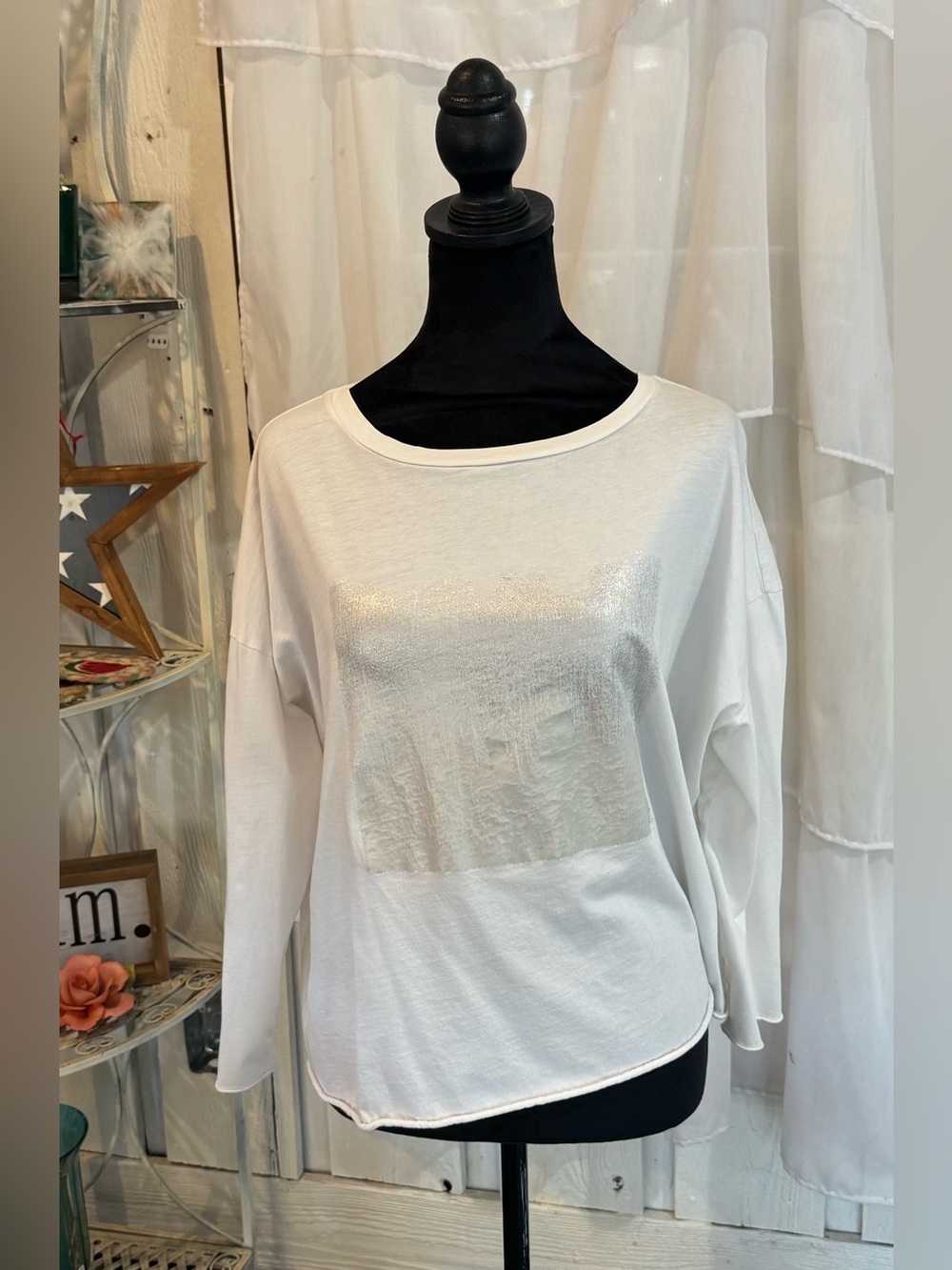 Women's White Long-Sleeve Metallic Front Top - PLANET